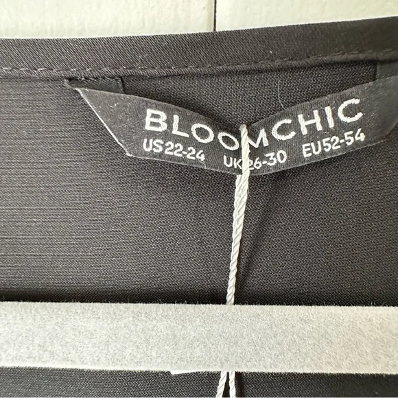 BloomChic Ditsy Floral Patchwork Elastic Waist Blouse Black / 22-24 / 3X - Picture 9 of 14